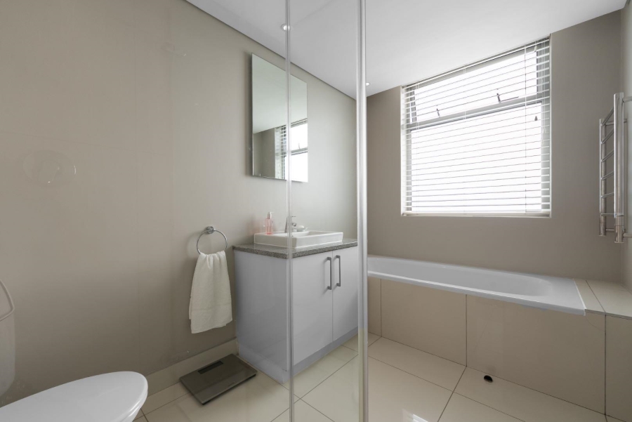 2 Bedroom Property for Sale in Green Point Western Cape